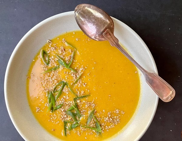 Curried squash and sweet potato soup