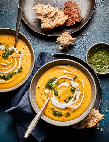 Curried swede and coconut soup