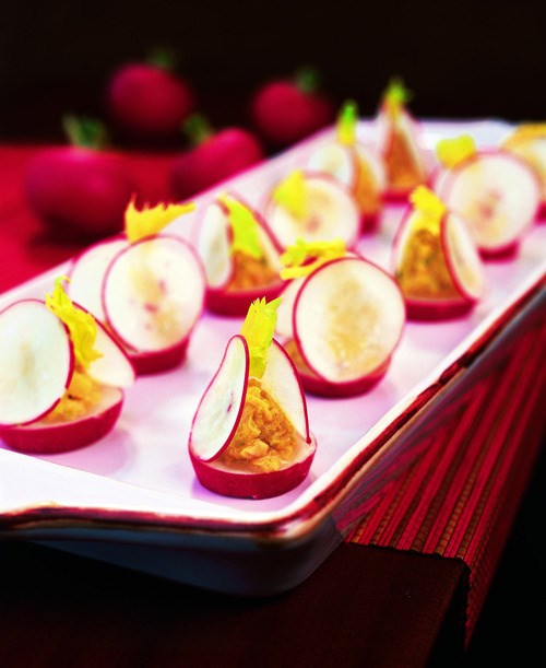 Curried tuna-stuffed radishes