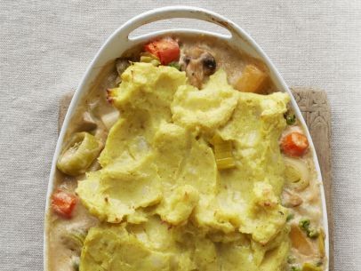 Curried vegetarian shepherd's pie