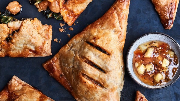 Curry hand pies
