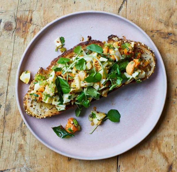 Curry leaf and green peppercorn egg salad