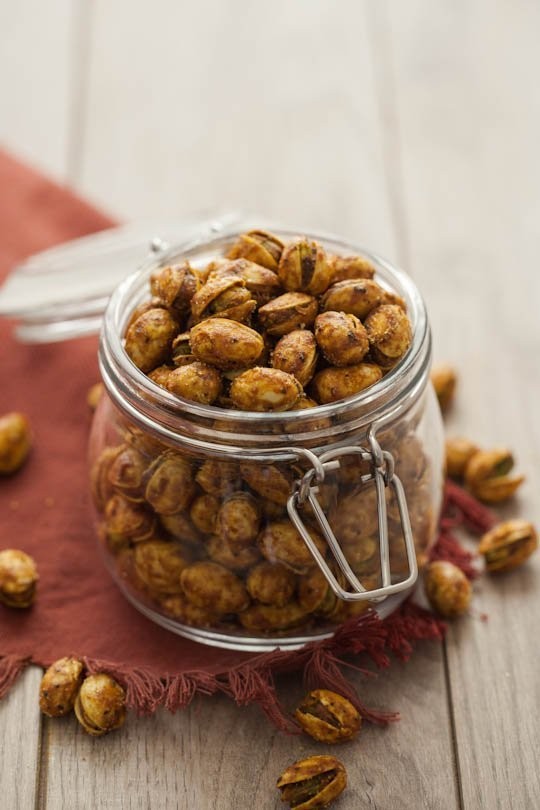 Curry-roasted pistachios