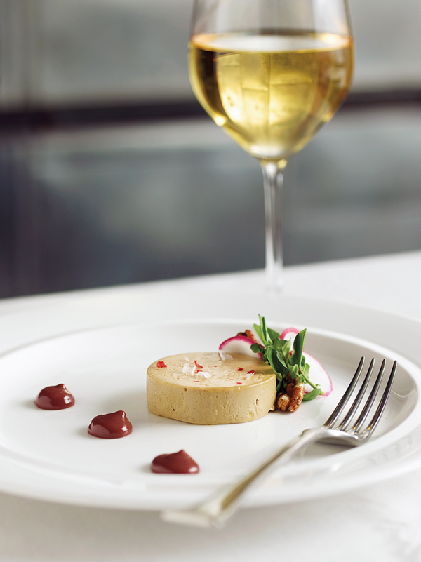 Curry spiced foie gras torchon with cinnamon/blood sauce