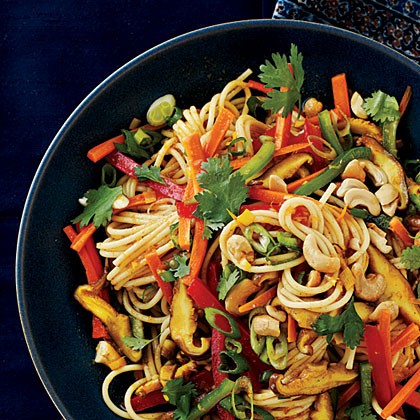 Curry-spiced noodles