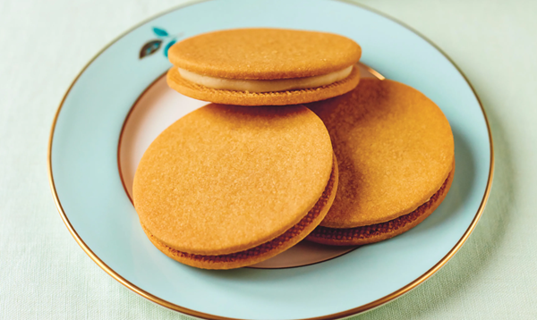 Custard creams