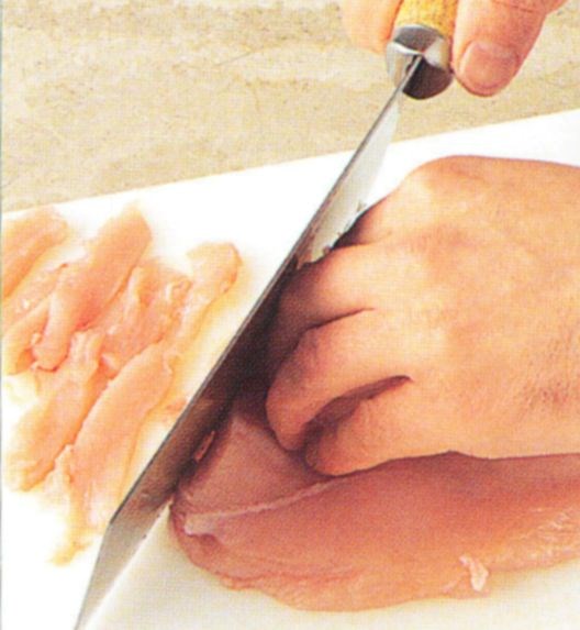 Cutting poultry for stir-frying