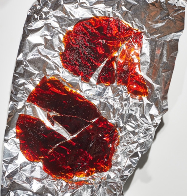 Cynar hard candy