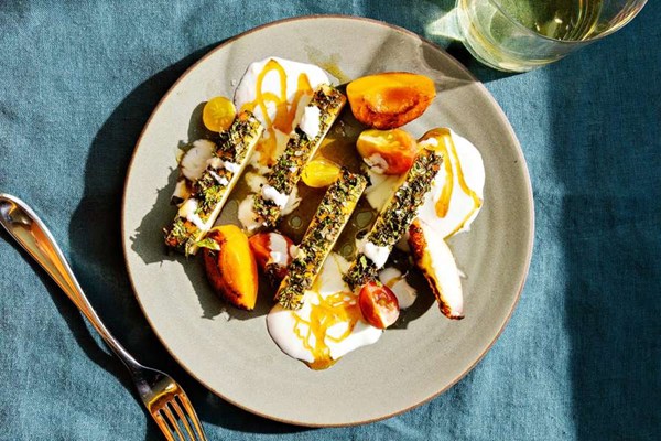 Cypriot fried halloumi (Saganaki halloumi)