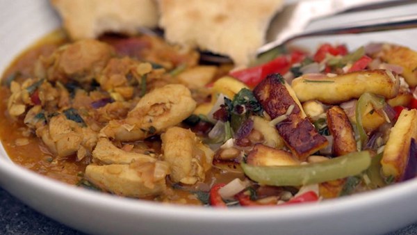 Dahl chicken, chilli paneer and naan
