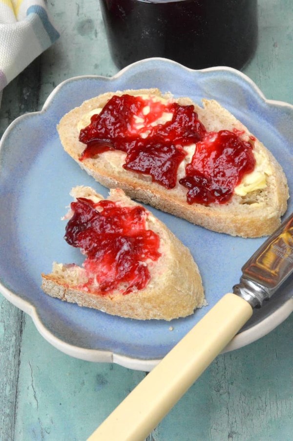Damson jam