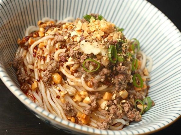 Dan dan noodles 