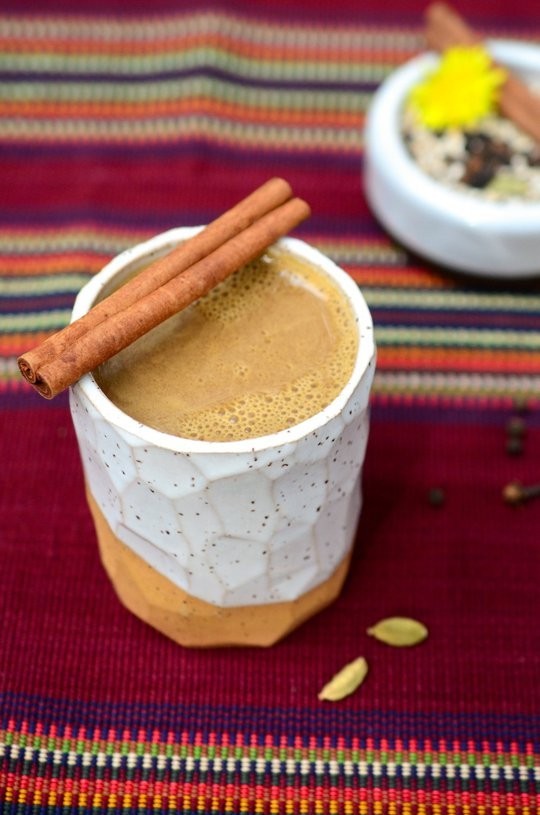 Dandelion and chicory chai
