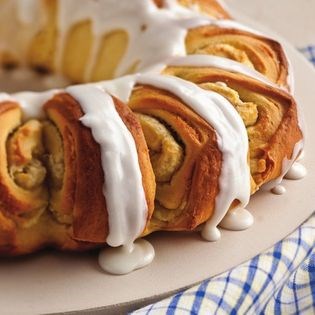 Danish almond tea ring