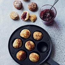 Danish pancake balls (Æbleskiver)