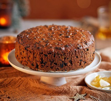 Dark & stormy fruit cake