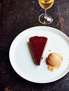 Dark [bittersweet] chocolate tart (Tarte au chocolat noir)