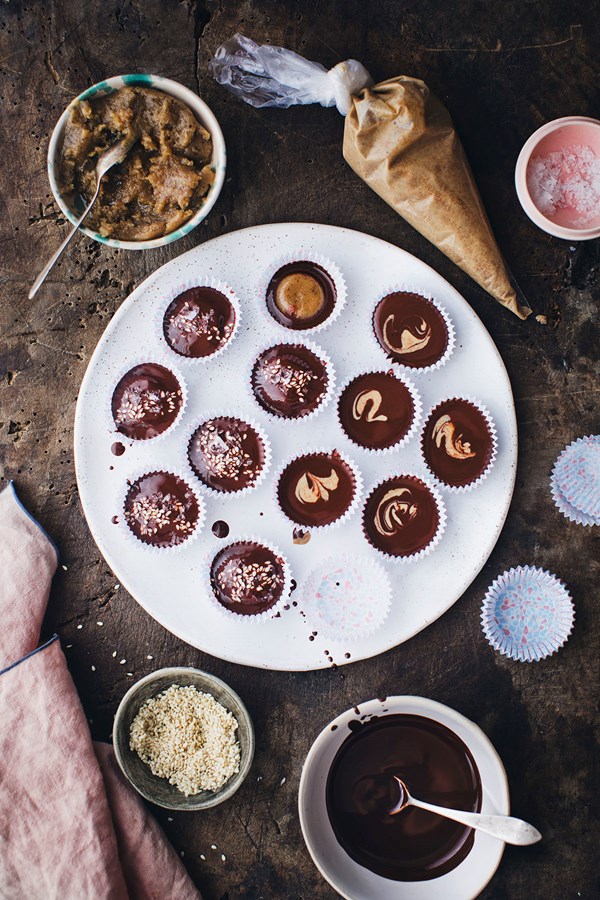 Dark chocolate & sweet tahini cups 
