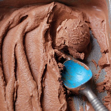 Dark chocolate and cardamom ice cream