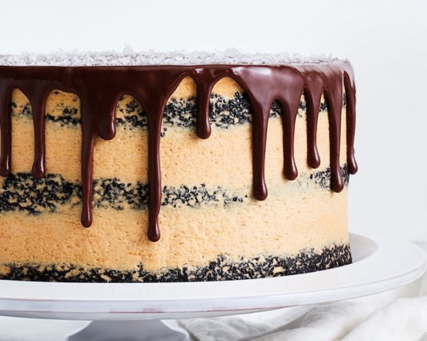 Dark chocolate cake with whipped caramelized white chocolate ganache