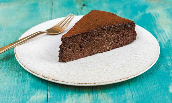 Dark chocolate, cardamom and espresso mousse cake