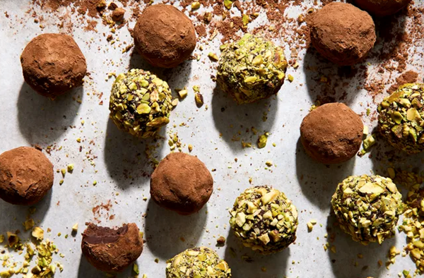 Dark chocolate champagne butter truffles