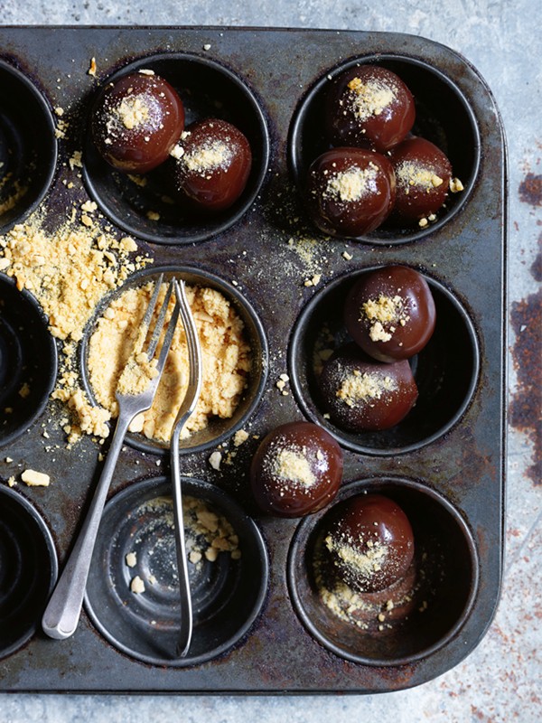 Dark chocolate, clementine and honeycomb truffles