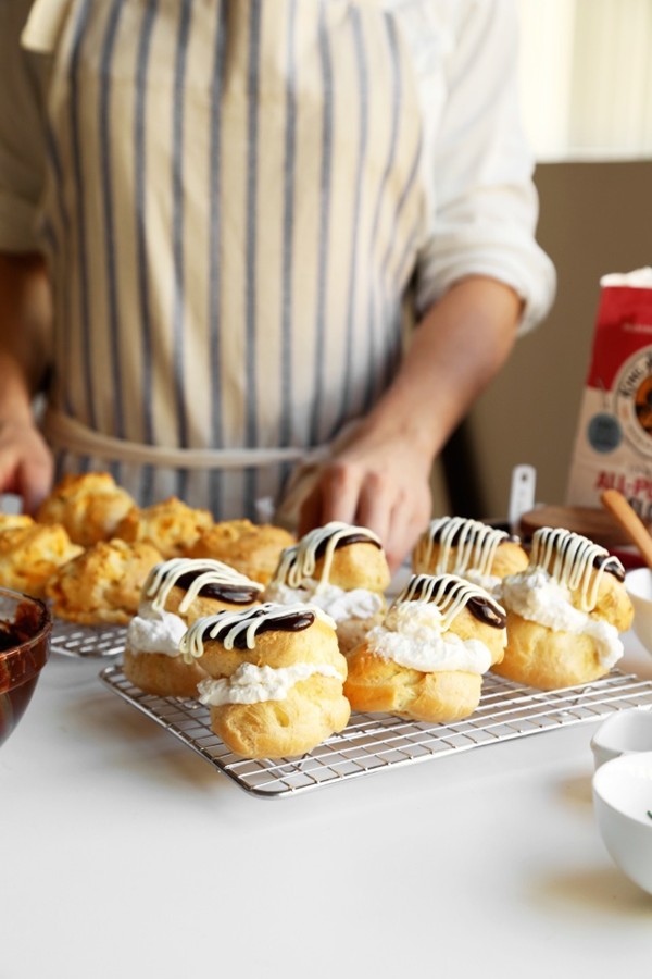 Dark chocolate cream puffs