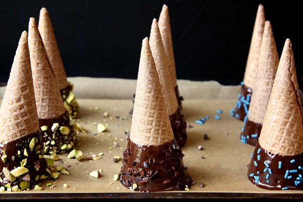 Dark chocolate dipped sugar cones