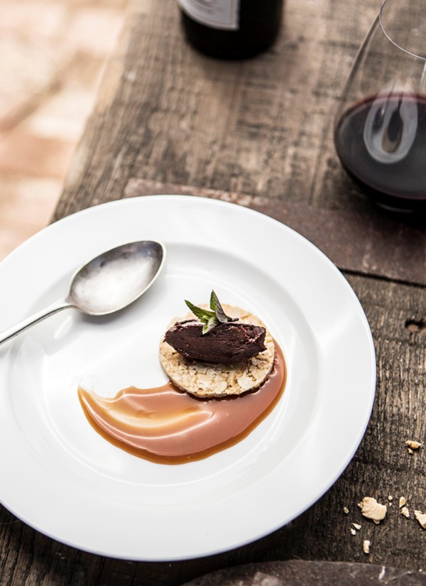 Dark chocolate ganache with almond croquant and caramel sauce (by Veronica Zahra, Executive Chef- Jacob’s Creek Heritage Vineyard)