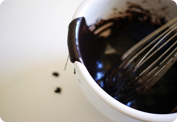 Dark chocolate glaze