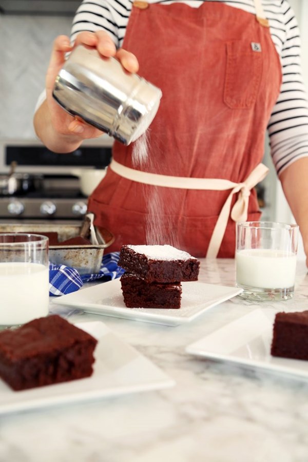 Dark chocolate Guinness brownies
