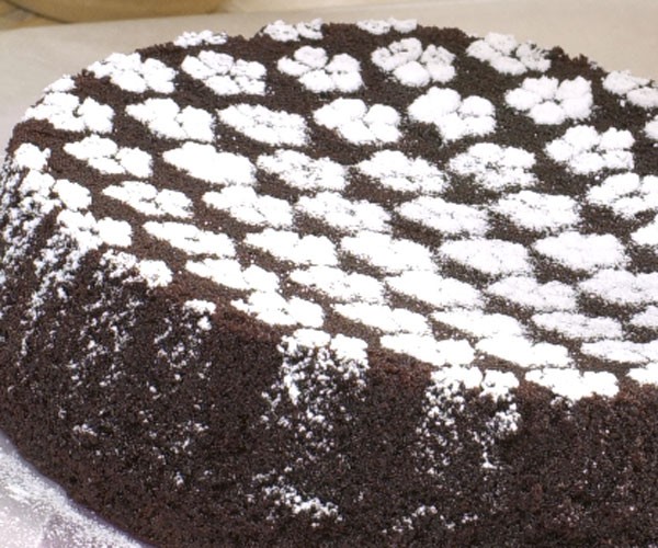 Dark chocolate-olive oil cake