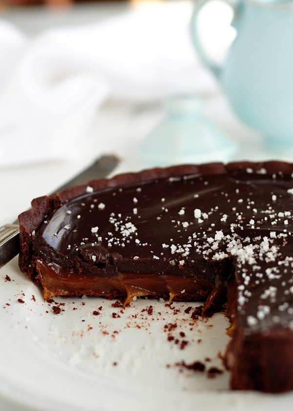 Dark chocolate salted caramel tart