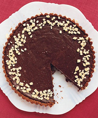Dark chocolate tart with gingersnap crust