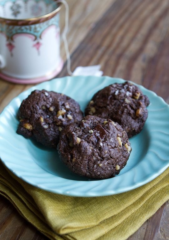 Dark chocolate walnut cookies