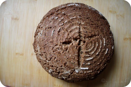 Dark onion rye