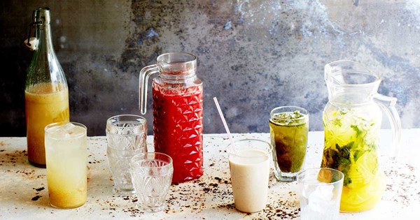 Date, almond, orange blossom & labneh smoothie (Mashroob hadj chabane)