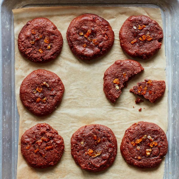 Date and apricot biscuits