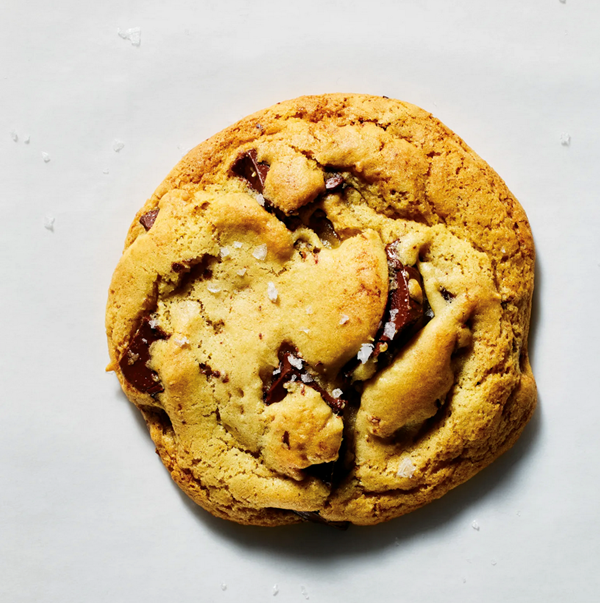 Date and dark chocolate cookies