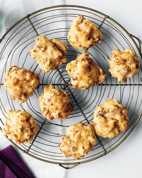 Date and nut cookies