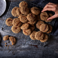 Date and tahini cookies