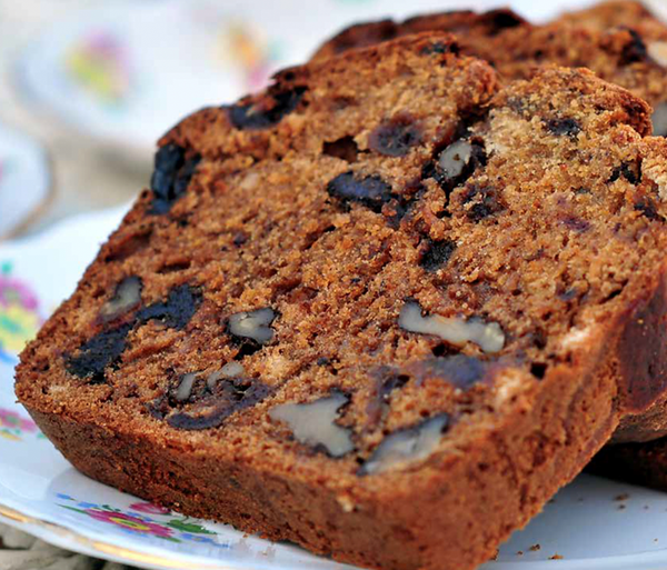 Date and walnut loaf