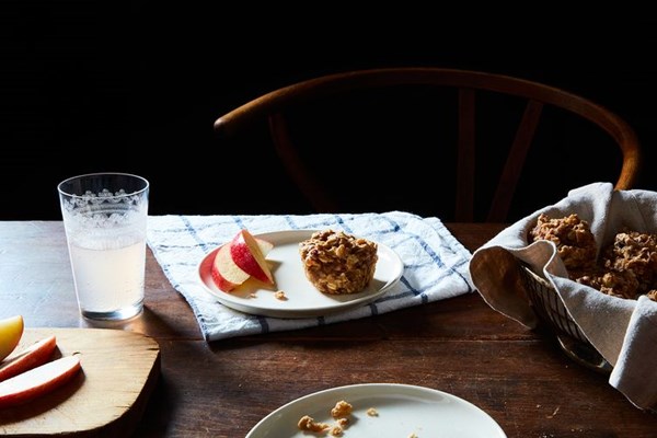 Date and walnut oatcakes