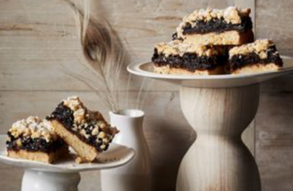 Date, maple and oat slice