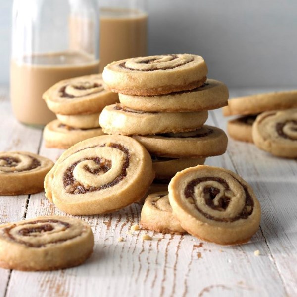 Date-nut pinwheels