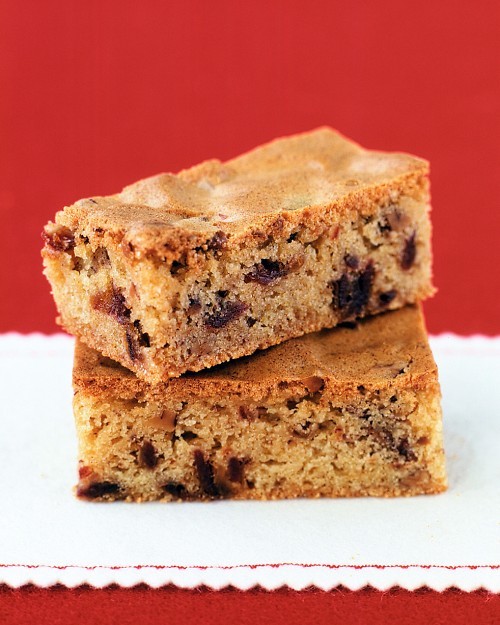 Date-pecan bars