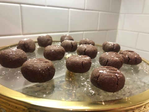 Deconstructed chocolate cannoli cookies