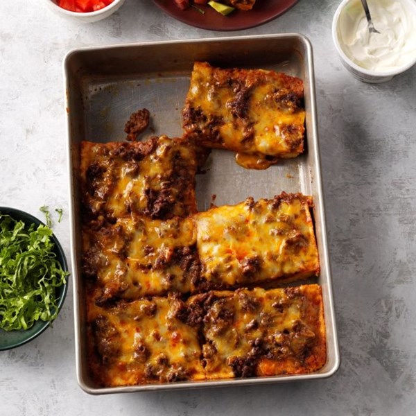 Deep dish beef & bean taco pizza
