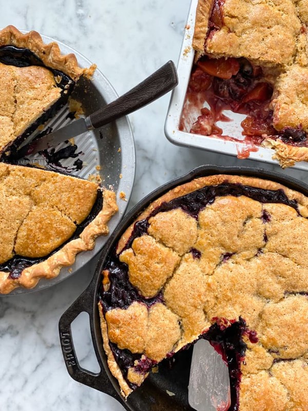 Deep-dish berry cobbler pie